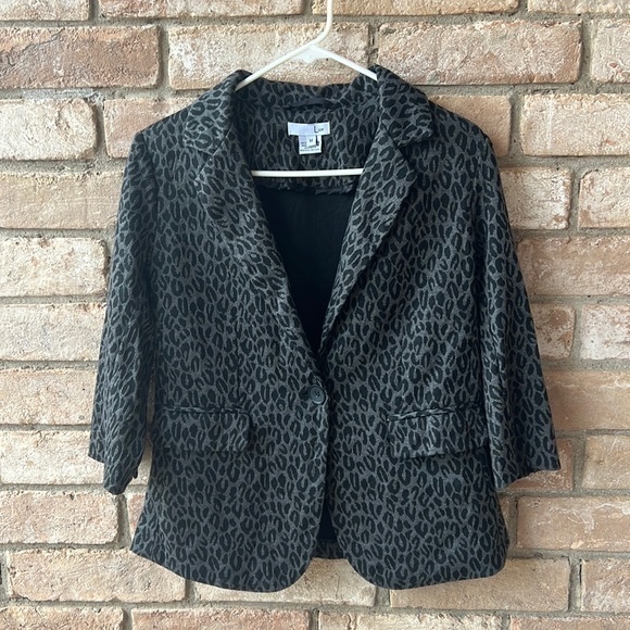 Luii Animal Print Blazer - Picture 1 of 6
